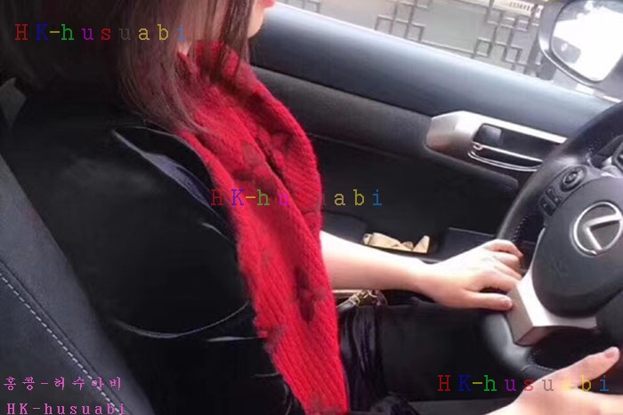 NEW 루이비통 스카프 신상 LV 1587028
