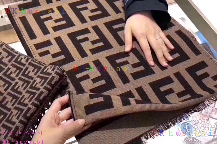 NEW 펜디 스카프 신상 FD 999251