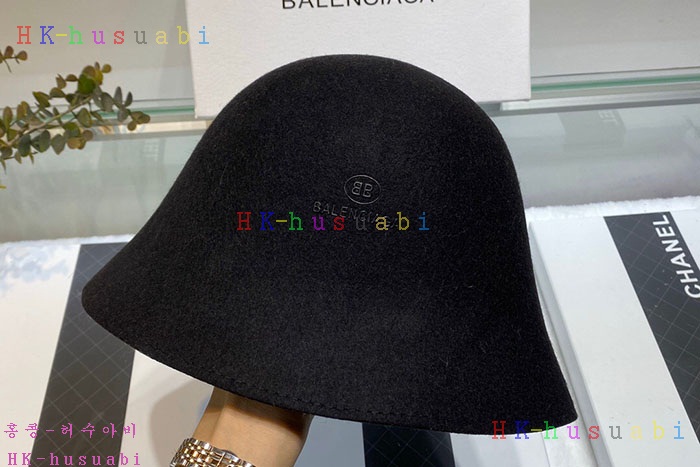 NEW 발렌시아가 모자 신상 b 370014