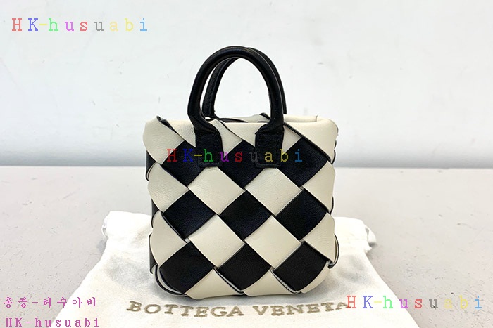 ★미러급★ 보테가베네타 참 키링 BV 577779-3