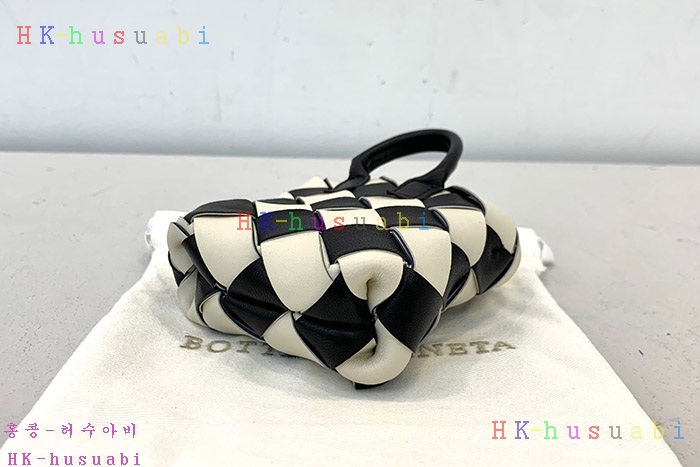 ★미러급★ 보테가베네타 참 키링 BV 577779-3