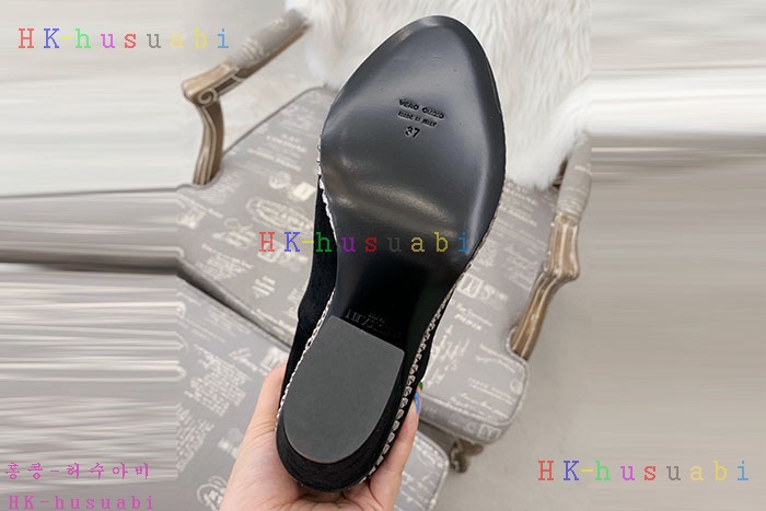 NEW 발망 신발  신상 BM 666858