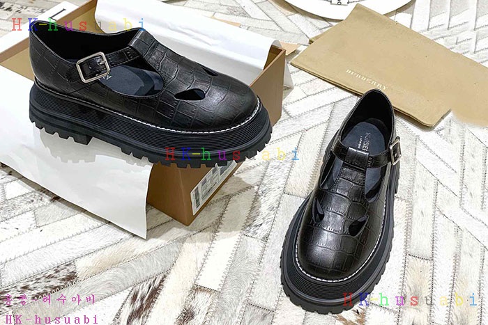NEW 버버리 신발 신상 BB 3580223