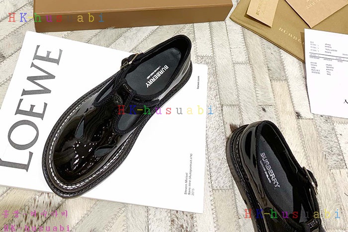 NEW 버버리 신발 신상 BB 3580230