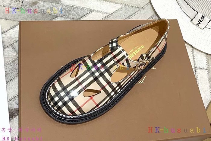 NEW 버버리 신발 신상 BB 3580231