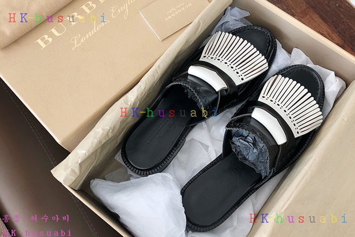 NEW 버버리 신발 신상 BB 3580232