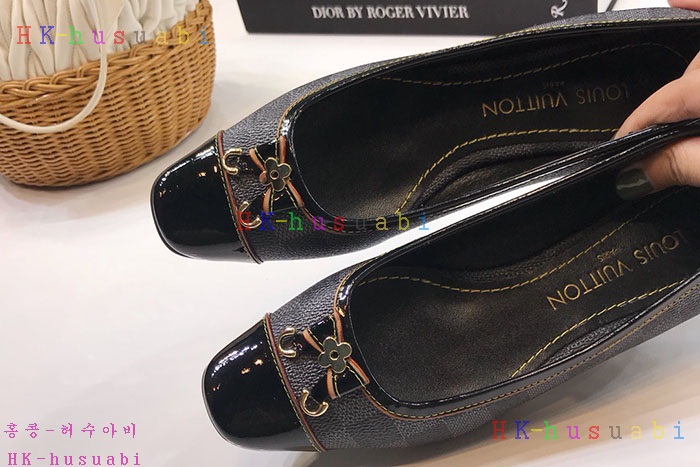 NEW 루이비통 신발 신상 LV 9452571