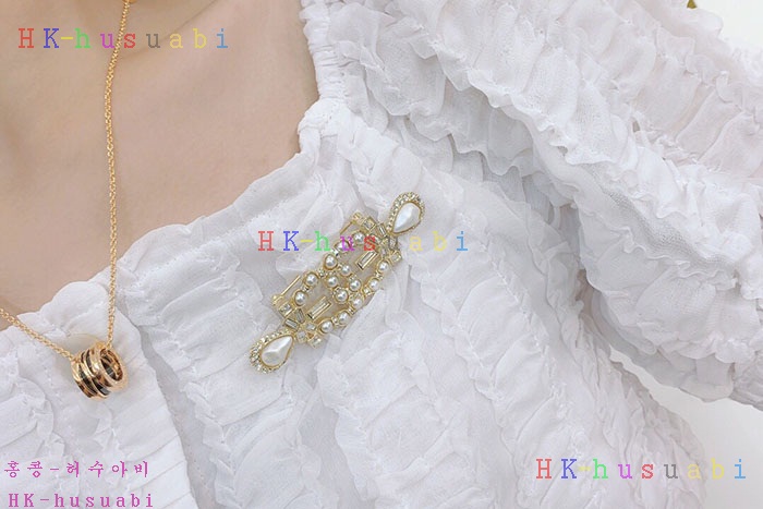 NEW 샤넬 브로치 신상 CH 4017776