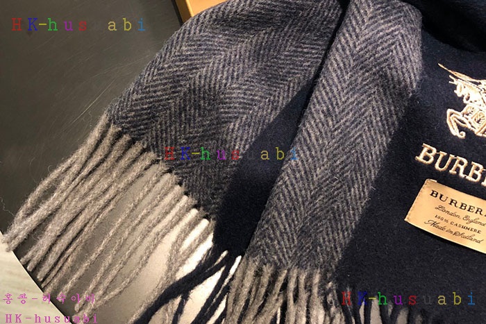 NEW 버버리 스카프 신상 B5475555