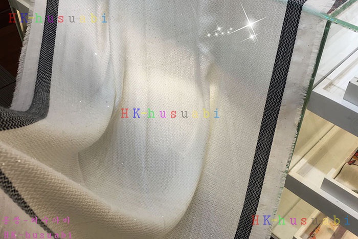 NEW 샤넬 스카프 신상 C 572221