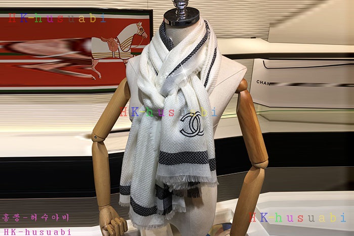 NEW 샤넬 스카프 신상 C 572221