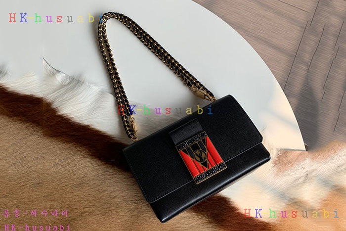 ★미러급★ 루이비통 포쉐트 셀마  M55650