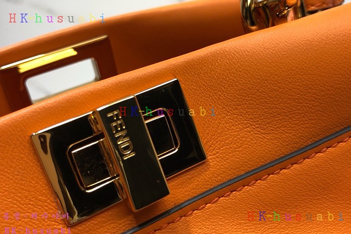 ★미러급★ 펜디 미니 피카부 포켓 FD 8BN311