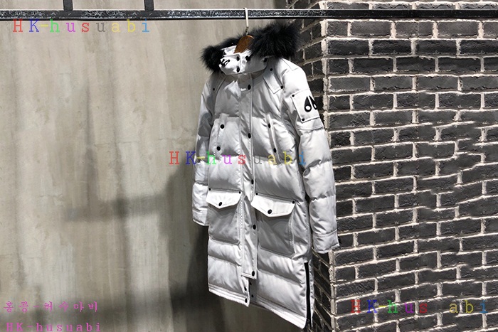 NEW 무스너클 패딩 신상 M 45822210