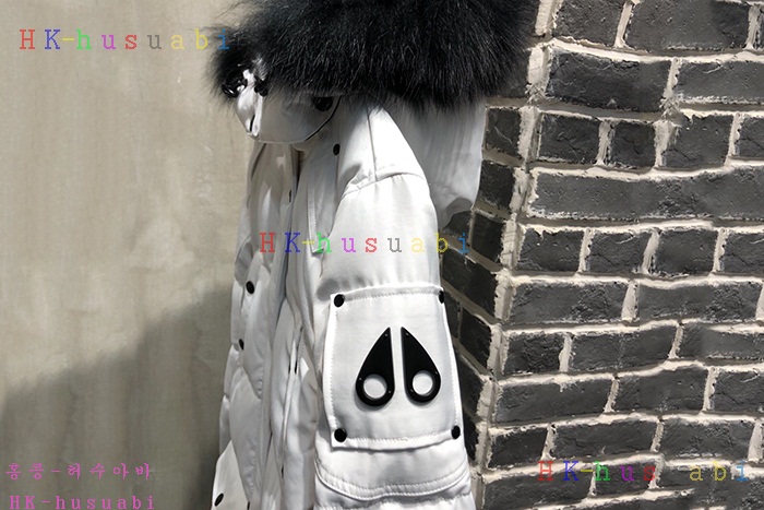 NEW 무스너클 패딩 신상 M 45822210