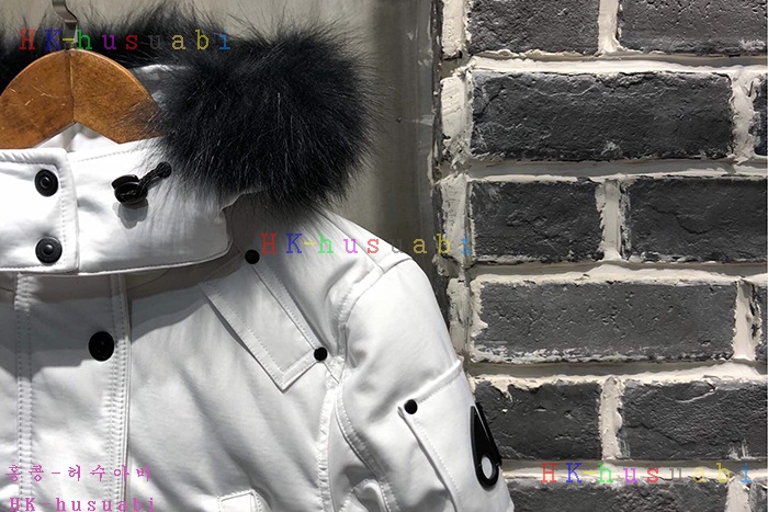 NEW 무스너클 패딩 신상 M 45822210