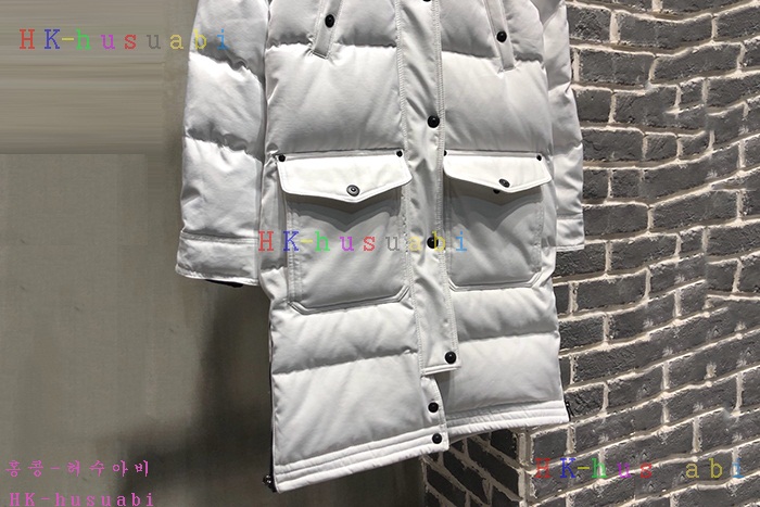 NEW 무스너클 패딩 신상 M 45822210