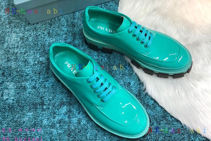 NEW 프라다 여성용 신발 P375551