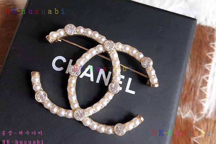 NEW 샤넬 브로치 신상 CH 4018920
