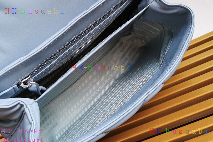 ★미러급★프라다 스펙트럼 숄더백 P 1BD231-7