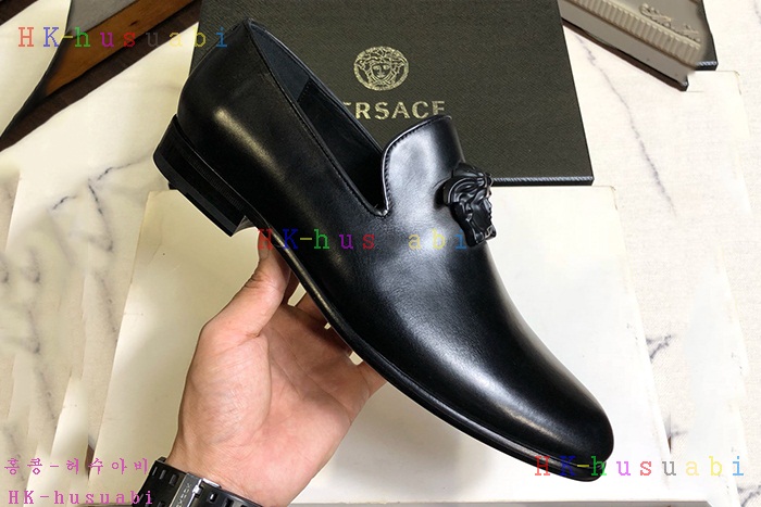 NEW 베르사체 신발 신상  V4235004