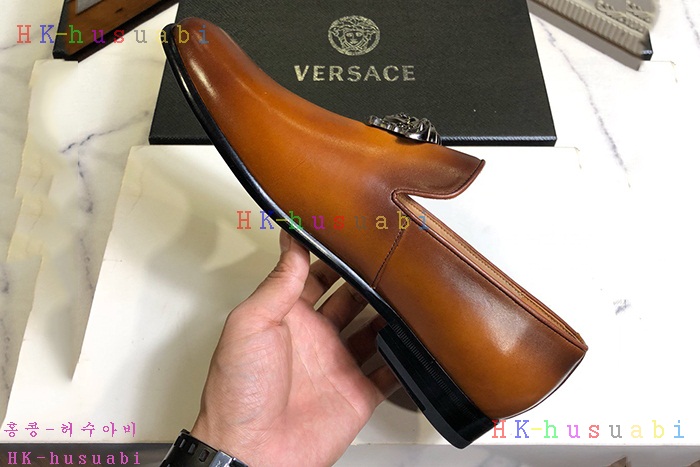 NEW 베르사체 신발 신상  V4235003