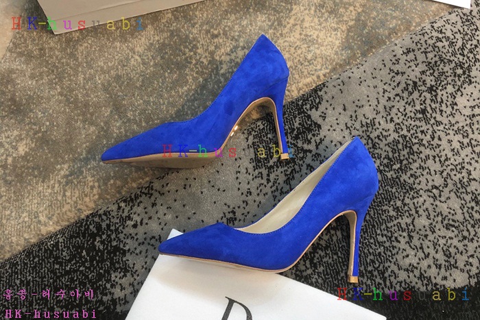 NEW 디올 신발 신상 DR 735520