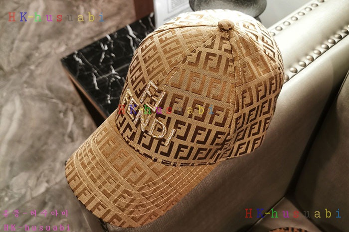 NEW 펜디 모자 신상 FD 724332