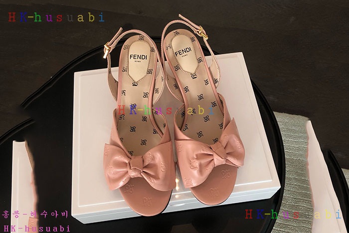 NEW 펜디 신발 신상 FD 7288500