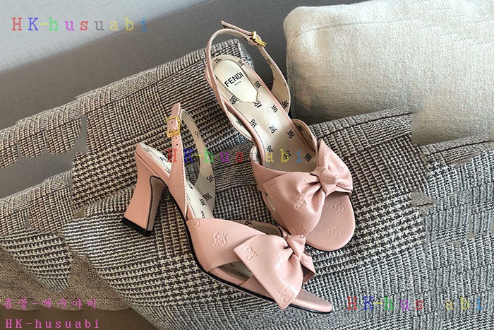 NEW 펜디 신발 신상 FD 7288500