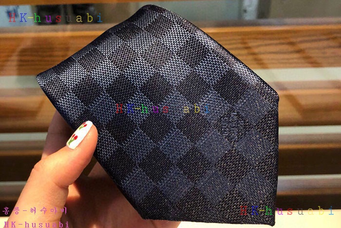 NEW 루이비통 넥타이 신상 LV 277716