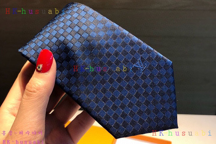 NEW 루이비통 넥타이 신상 LV 277720