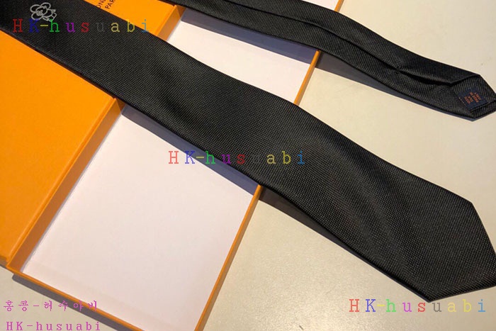 NEW 루이비통 넥타이 신상 LV 277725
