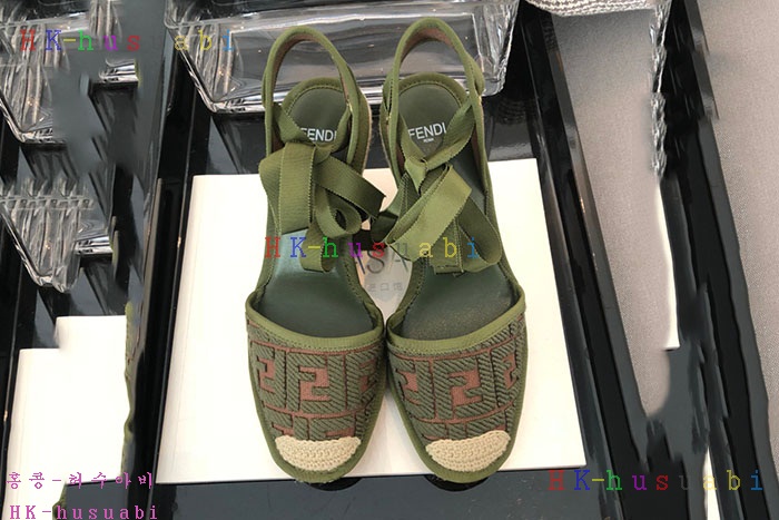 NEW 펜디 신발 신상 FD 7588208