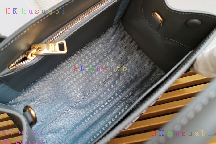 ★미러급★ 프라다 모노크롬 사피아노 토트백 P 1BA156-2
