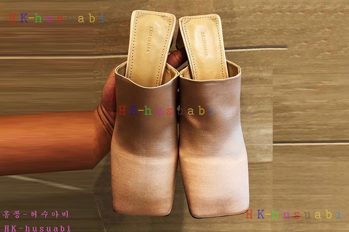 NEW 발렌시아가 신발 신상 B 111475
