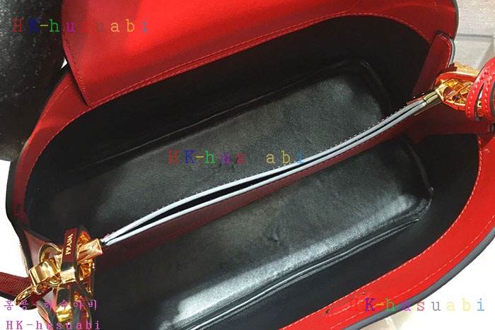 ★미러급★ 프라다 마티네 미니백  P 1BA282