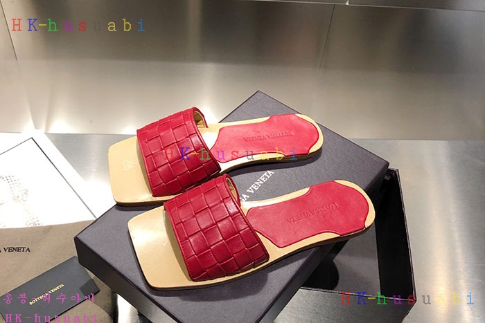 NEW 보테가베네타 신발 신상 BV 443352１