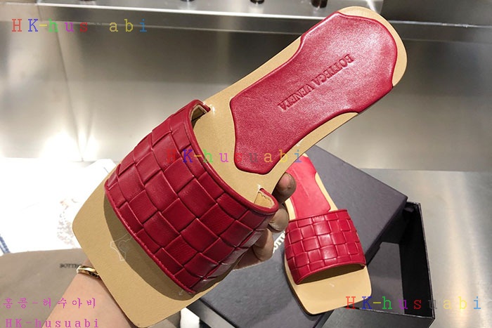NEW 보테가베네타 신발 신상 BV 443352１