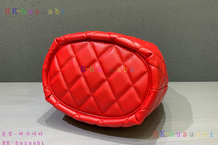 ★미러급★ 발렌시아가 B로고 퀄팅 버킷백 BL 600327-2