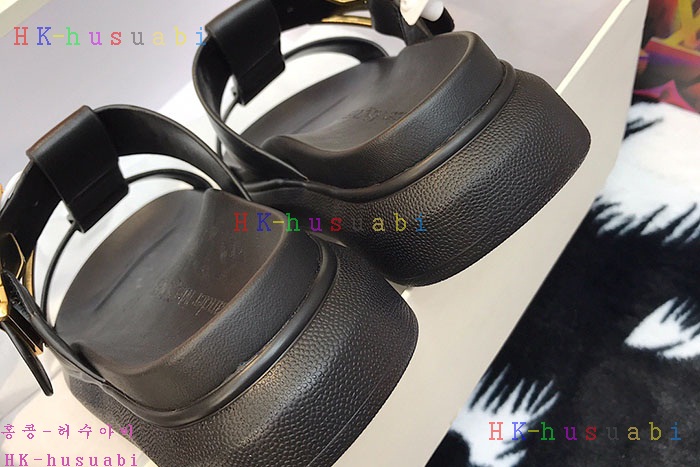 NEW  알렉산더 맥퀸 신발 신상 M 247223