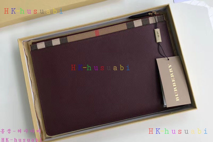 NEW 버버리 가죽 클러치  BB 299667