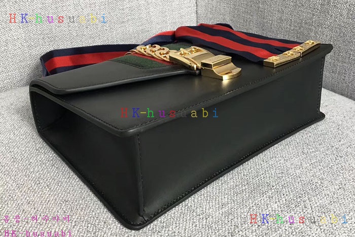 ★미러급★ 구찌 실비 레더 숄더백 GU421882-2