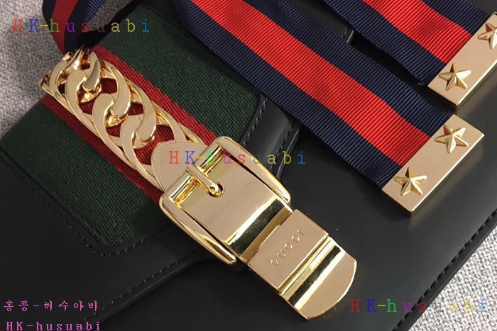 ★미러급★ 구찌 실비 레더 숄더백 GU421882-2
