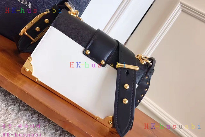 ★미러급★ 프라다 카이에 숄더백 PR 1BD045-2