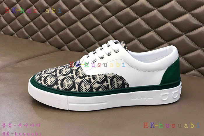 NEW 페라가모 스니커즈 신상 F5733321