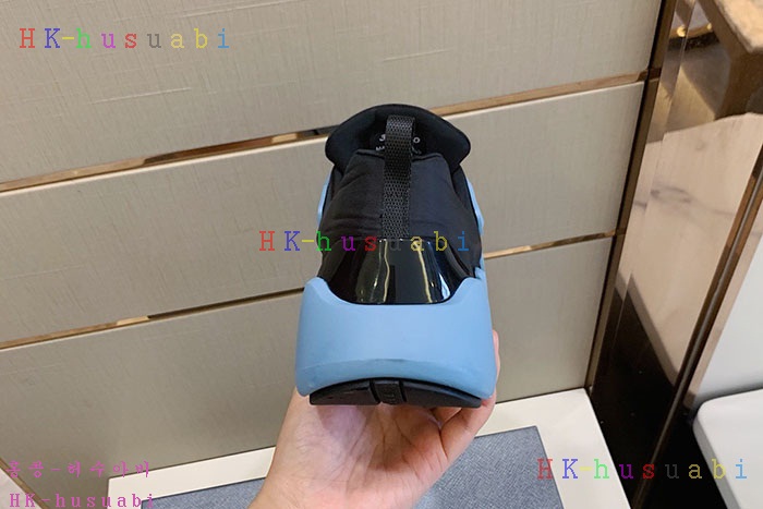 NEW 프라다 남성용 스니커즈 P 414001