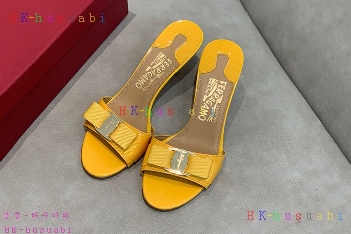 NEW 페라가모 여성 슬리퍼 F 728665