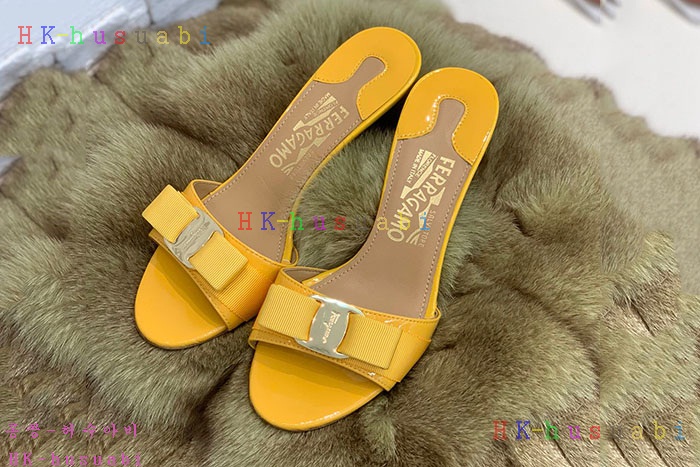 NEW 페라가모 여성 슬리퍼 F 728665