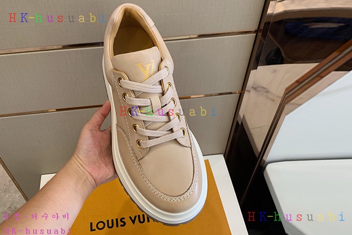NEW 루이비통 남성용 스니커즈 LV 247782
